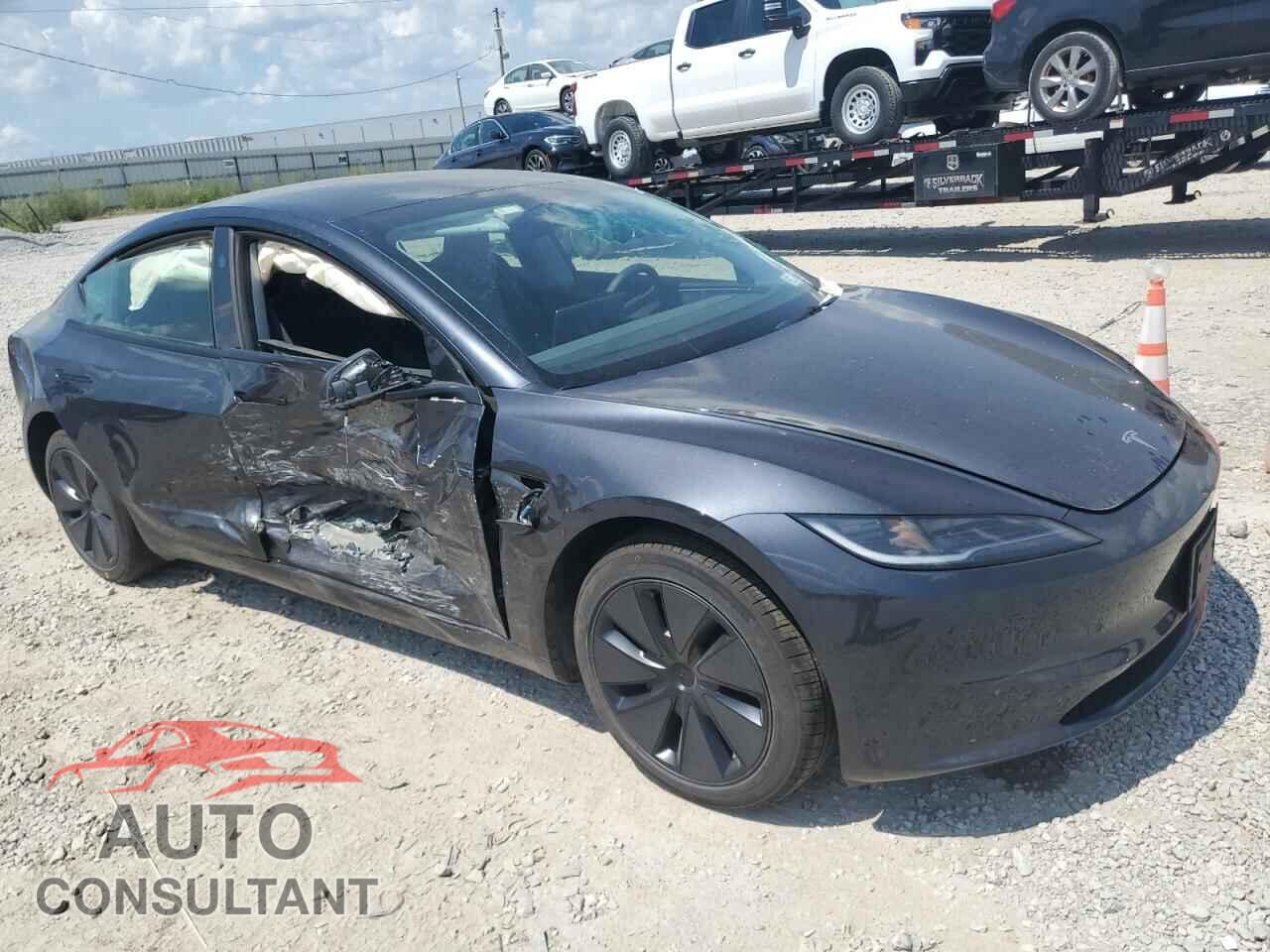 TESLA MODEL 3 2025 - 5YJ3E1EA6SF904607