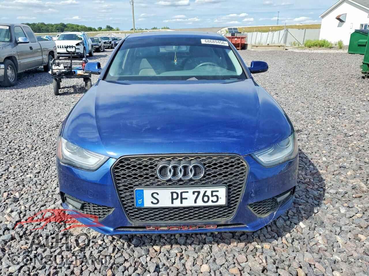 AUDI A4 2013 - WAUFFAFLXDN019368