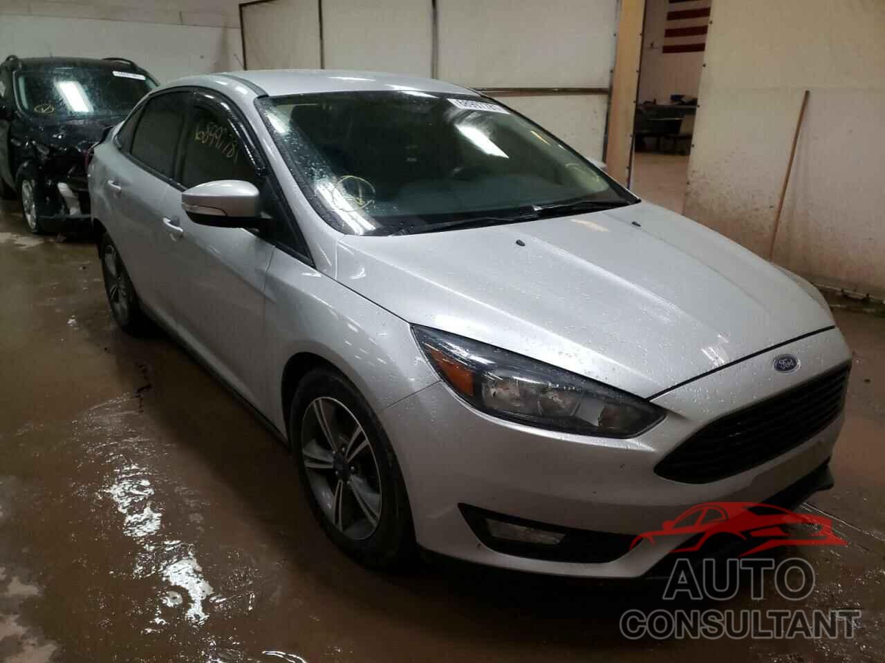 FORD FOCUS 2017 - 1FADP3FEXHL266644