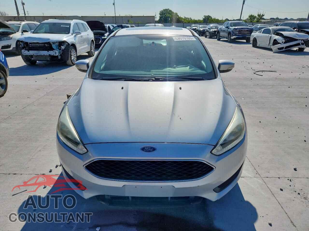 FORD FOCUS 2015 - 1FADP3K29FL243977