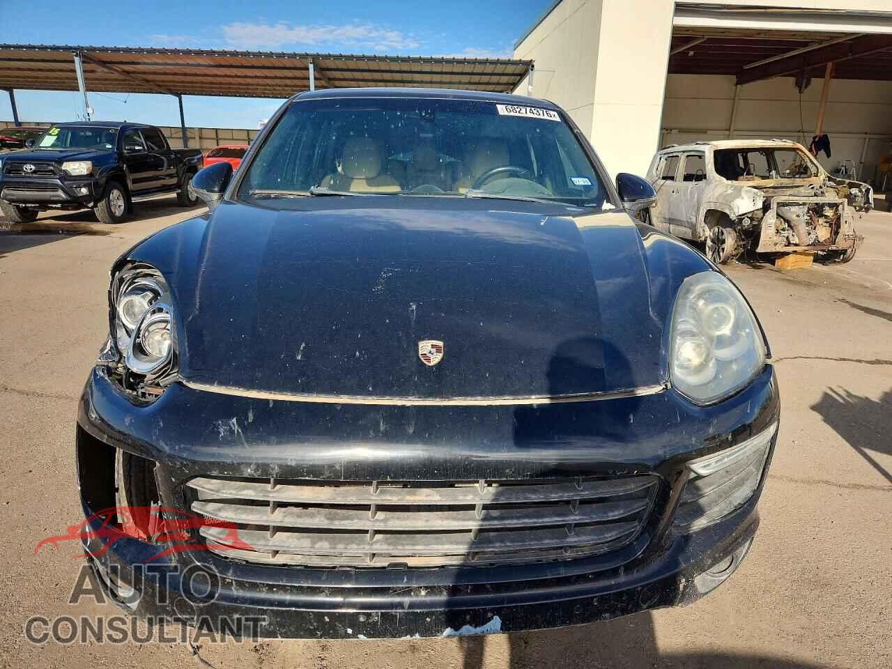 PORSCHE CAYENNE 2016 - WP1AA2A24GKA08225