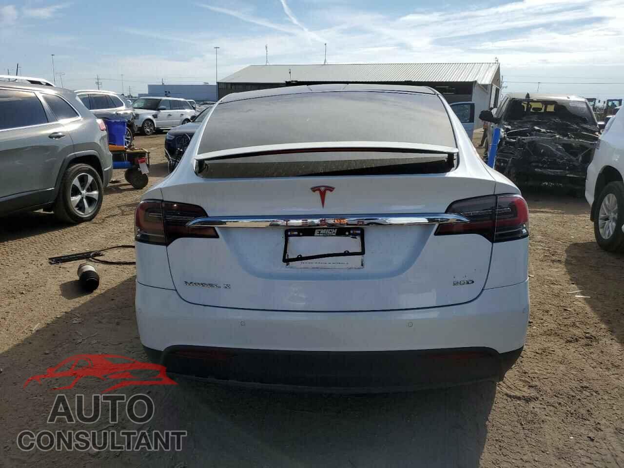 TESLA MODEL X 2016 - 5YJXCBE21GF003481