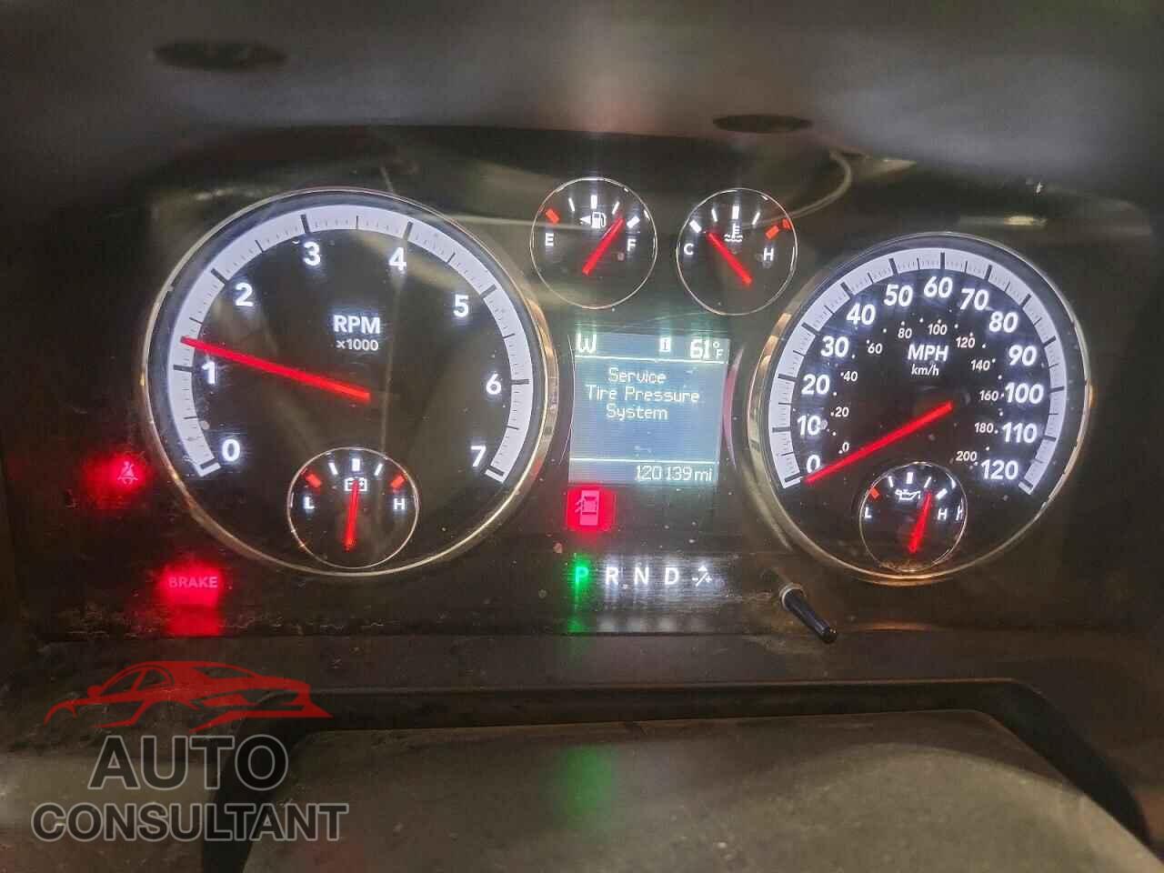 DODGE RAM 1500 2012 - 1C6RD7LT8CS153901