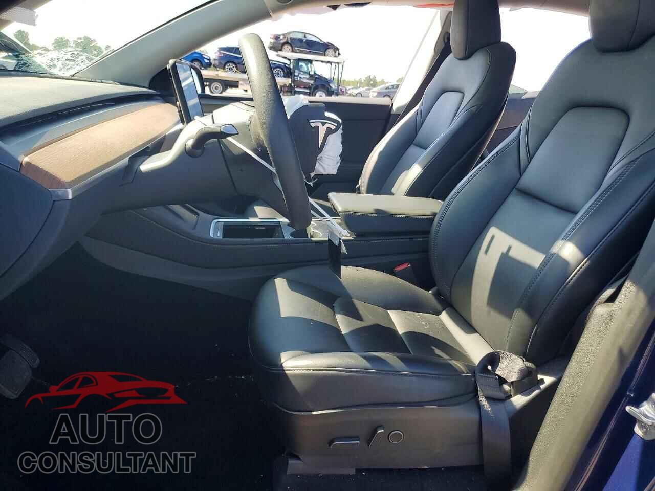 TESLA MODEL Y 2023 - 7SAYGAEE0PF703654