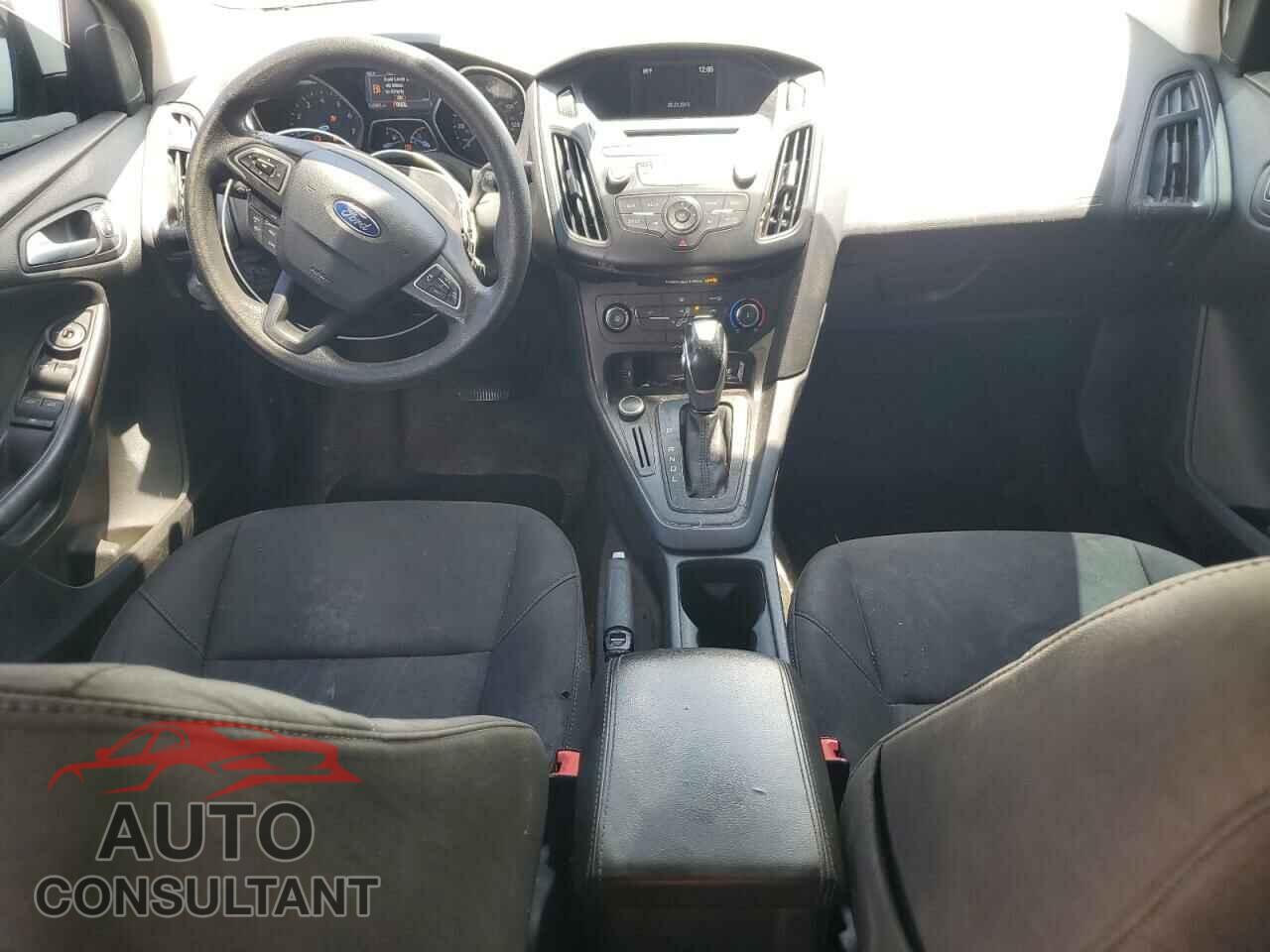 FORD FOCUS 2016 - 1FADP3F2XGL204472
