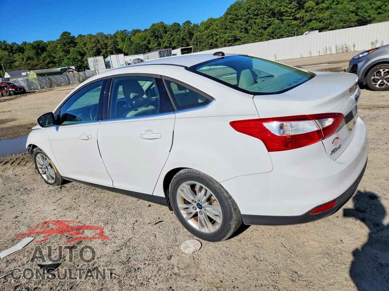 FORD FOCUS 2012 - 1FAHP3H26CL363546