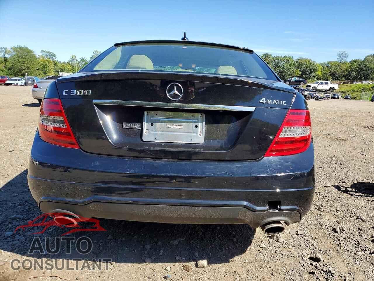MERCEDES-BENZ C-CLASS 2012 - WDDGF8BB2CR226136