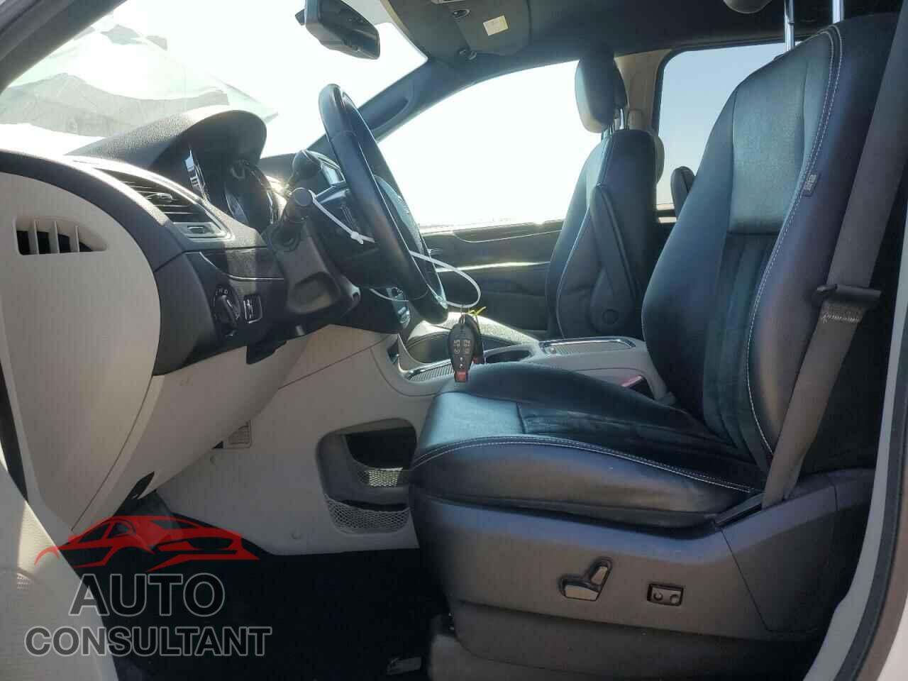DODGE CARAVAN 2018 - 2C4RDGCG7JR209532