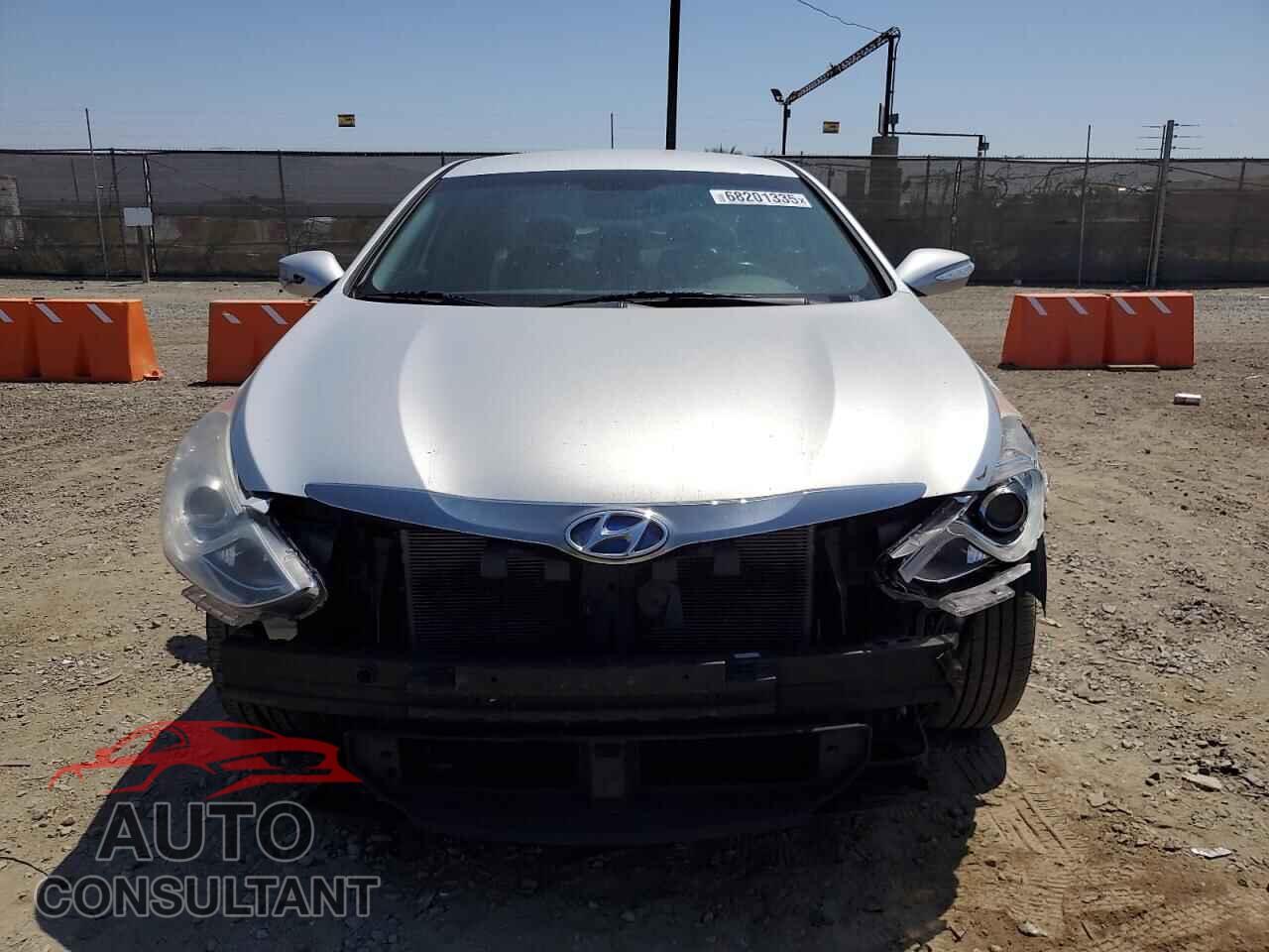 HYUNDAI SONATA 2015 - KMHEC4A47FA130510