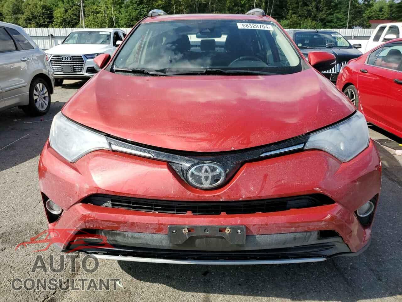 TOYOTA RAV4 2017 - JTMRFREV3HJ143013