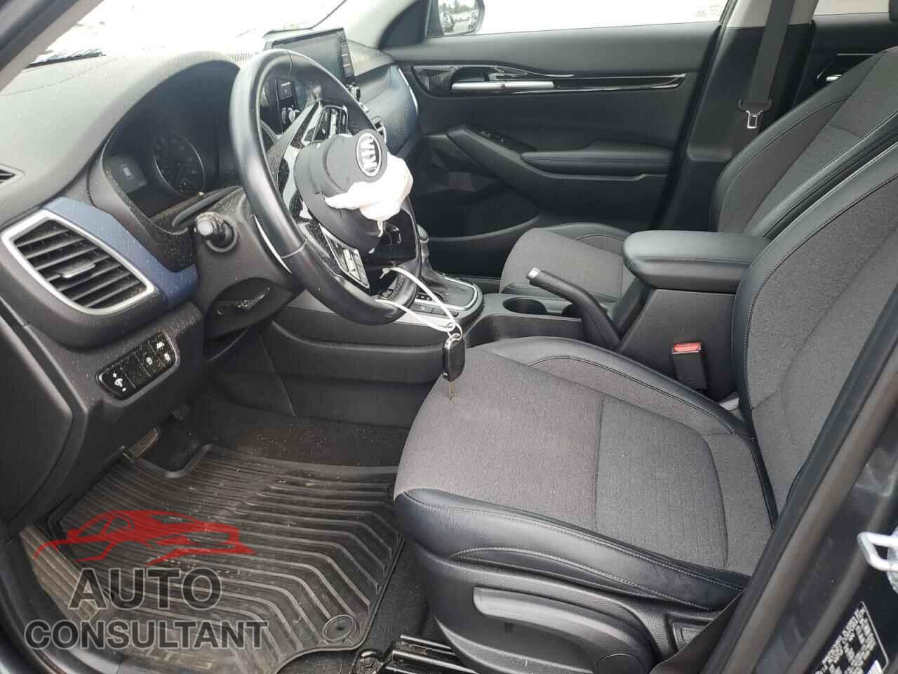 KIA SELTOS 2021 - KNDEUCAA1M7174966