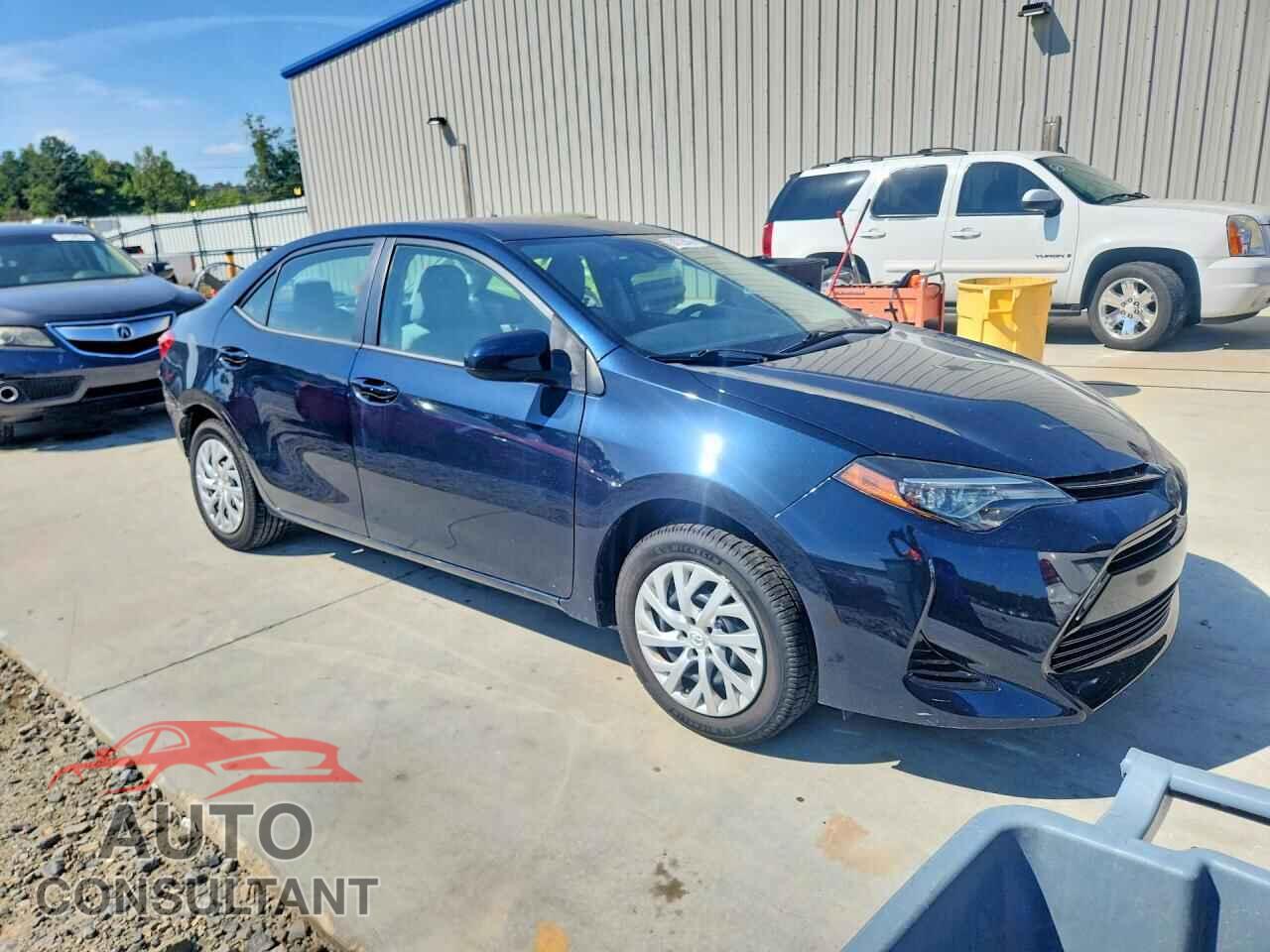 TOYOTA COROLLA 2018 - 5YFBURHE6JP819829