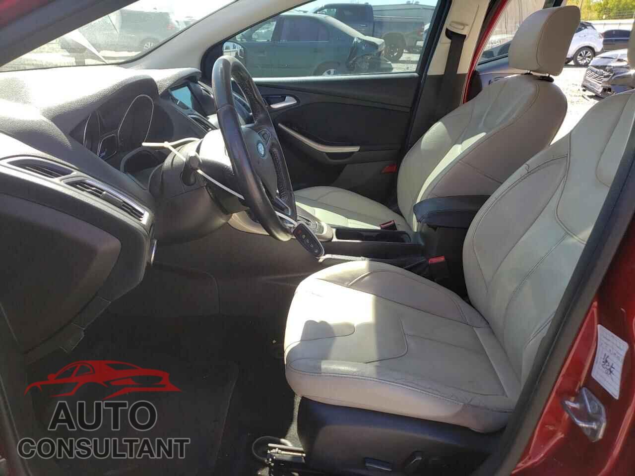 FORD FOCUS 2016 - 1FADP3N29GL330551