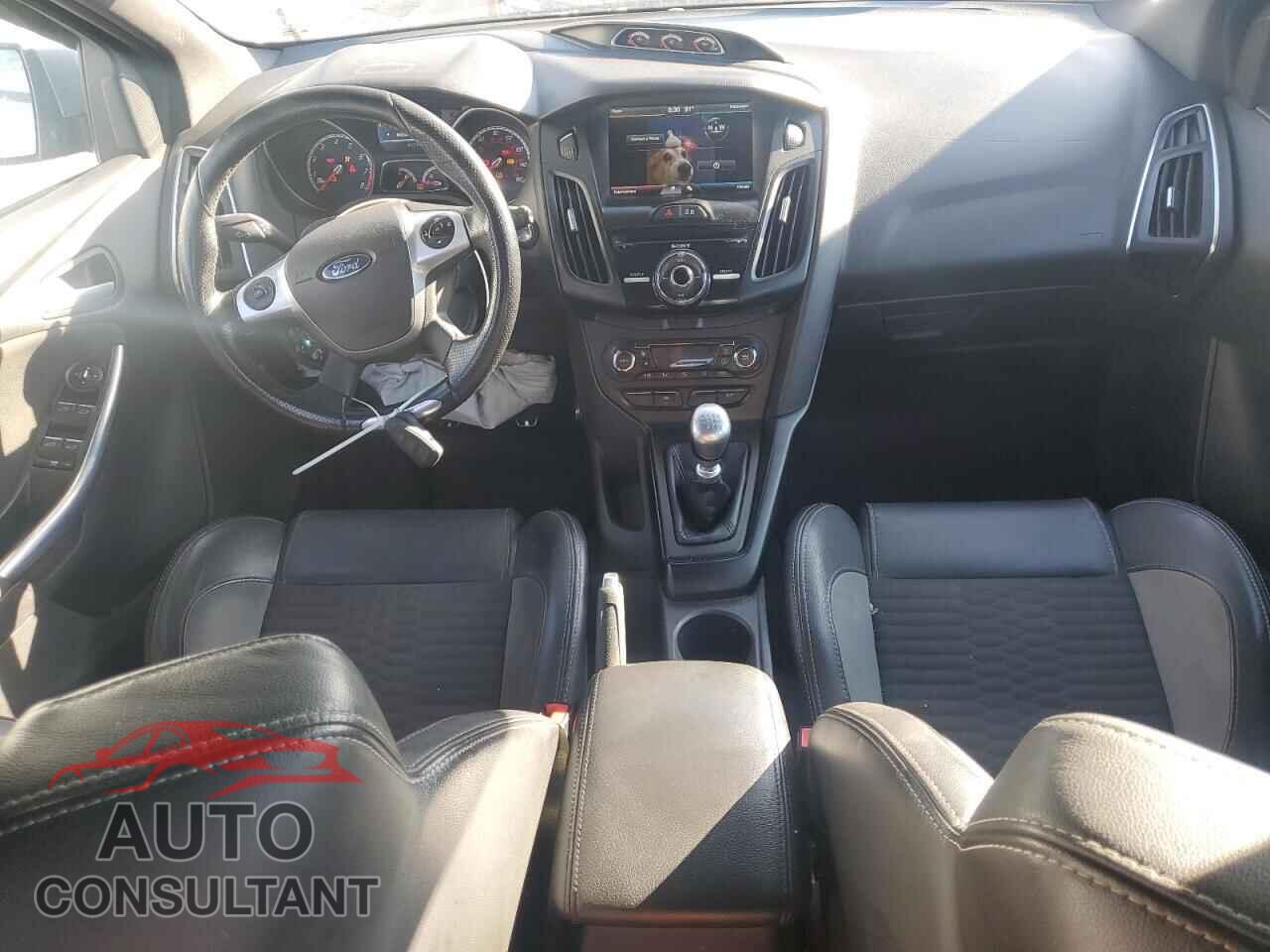 FORD FOCUS 2014 - 1FADP3L97EL110273