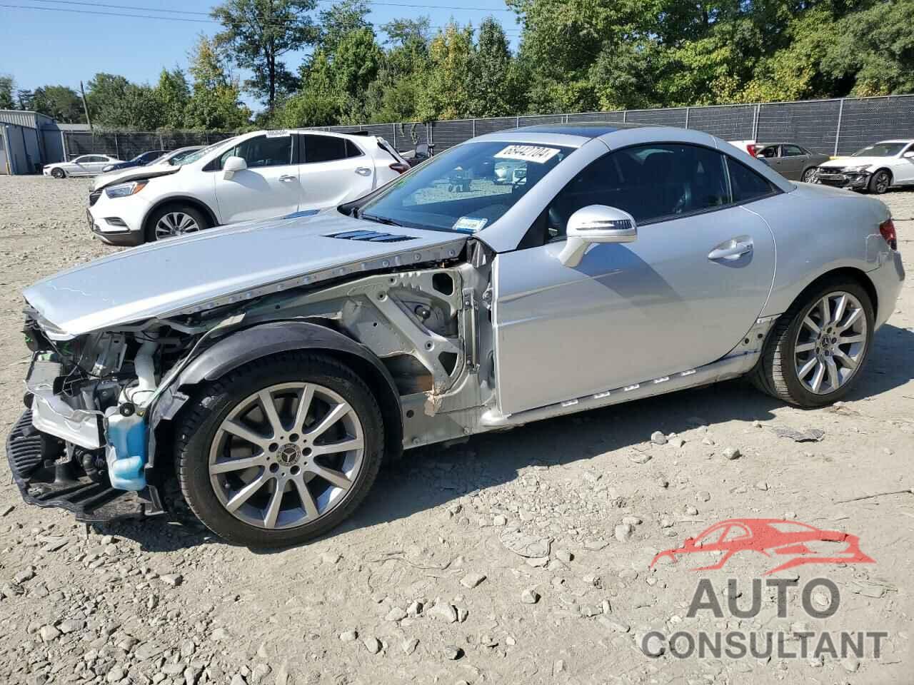 MERCEDES-BENZ SLC-CLASS 2017 - WDDPK3JA5HF139430