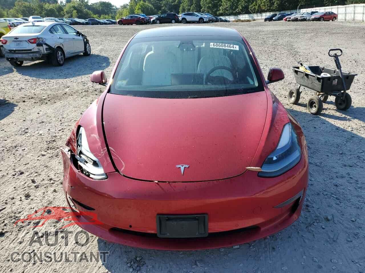 TESLA MODEL 3 2021 - 5YJ3E1EB4MF975705