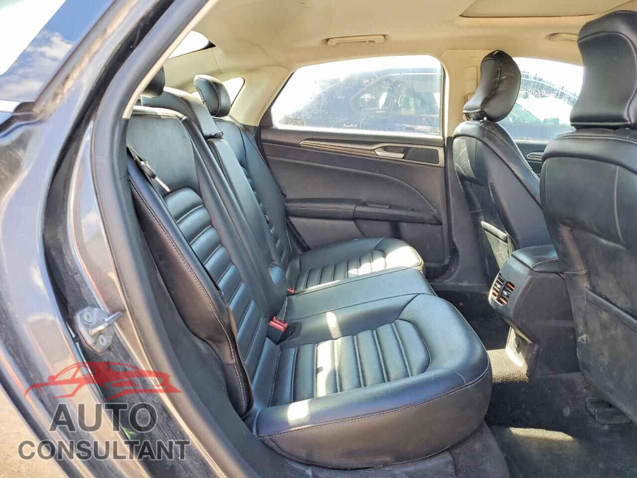 FORD FUSION 2019 - 3FA6P0CD2KR233889