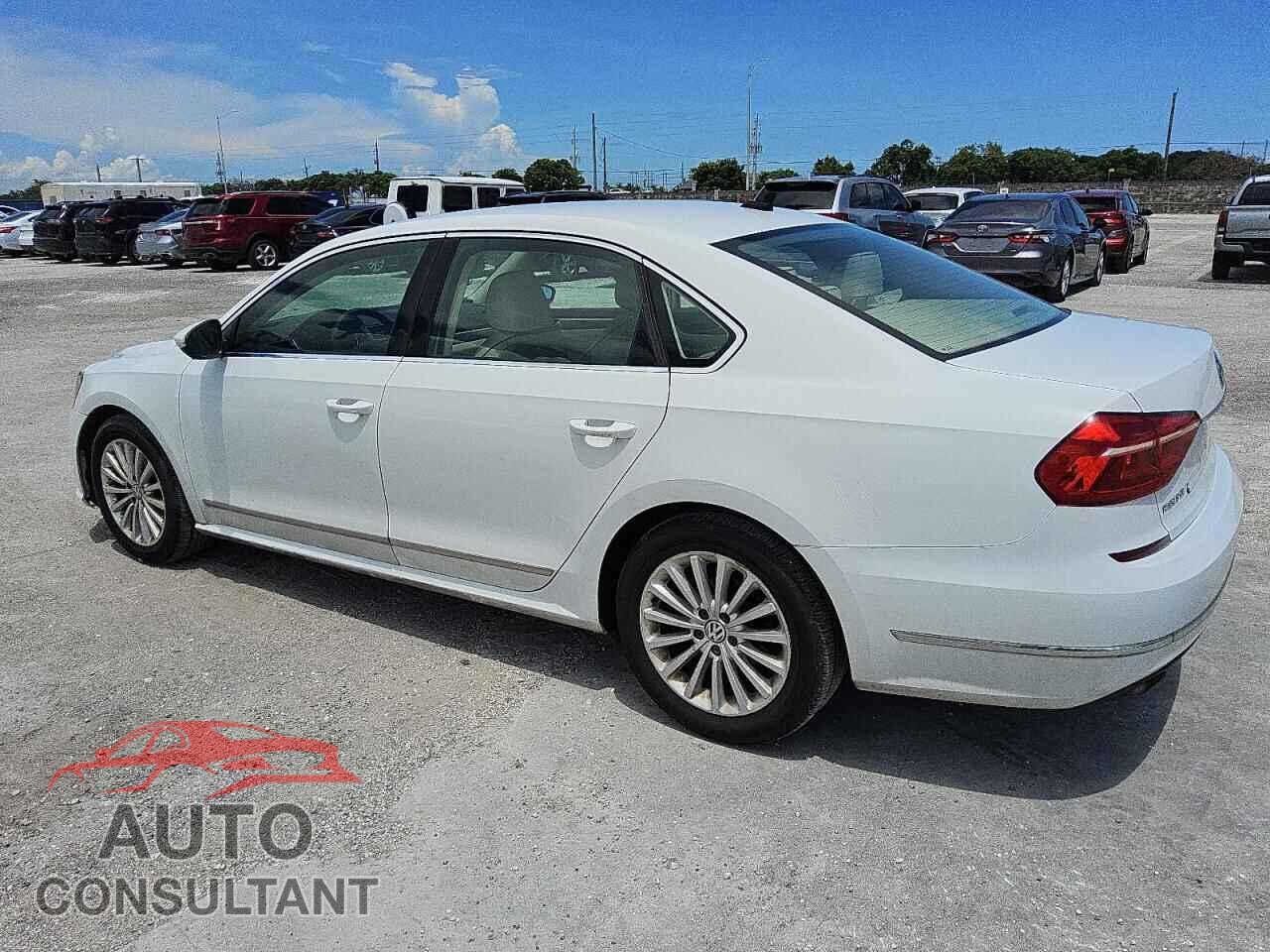 VOLKSWAGEN PASSAT 2016 - 1VWBT7A30GC014245