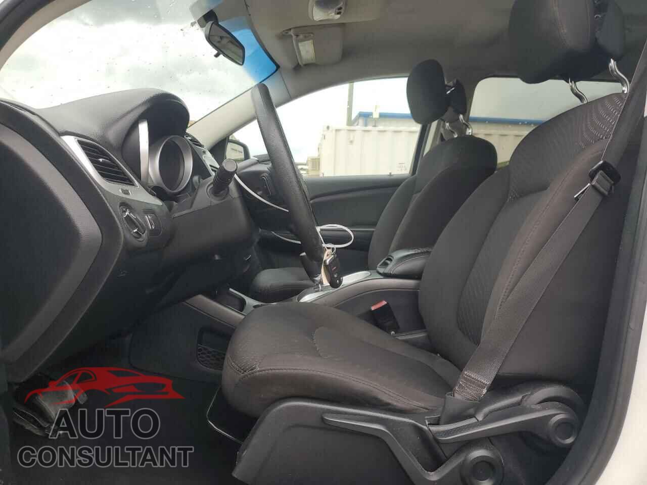 DODGE JOURNEY 2015 - 3C4PDCABXFT671059
