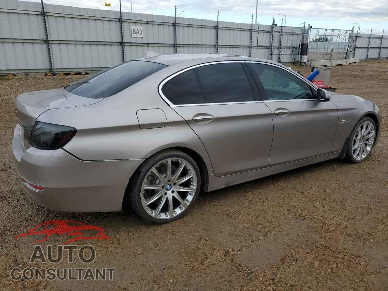 BMW 5 SERIES 2014 - WBAFV3C58ED684751