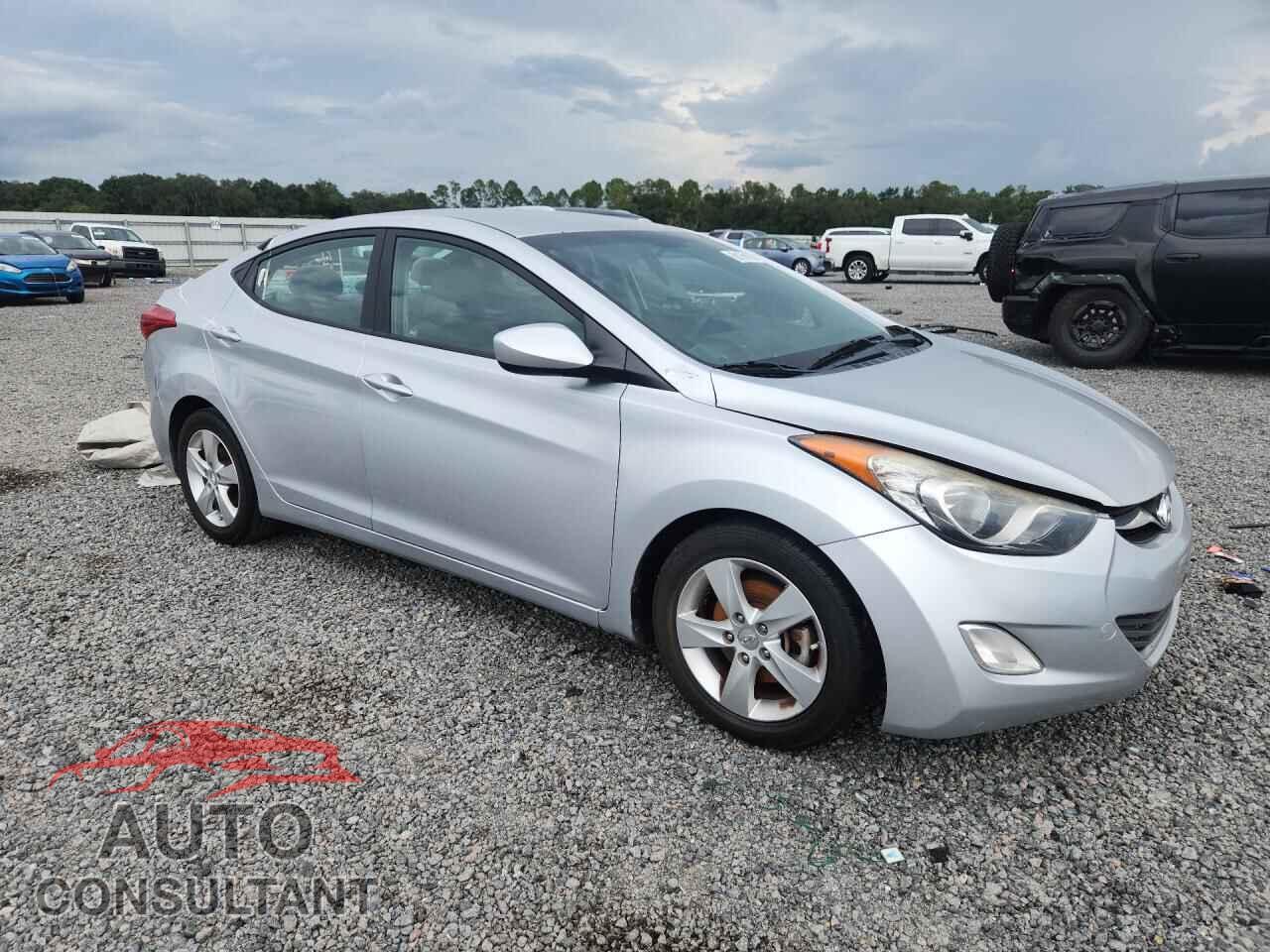 HYUNDAI ELANTRA 2013 - 5NPDH4AE1DH309576