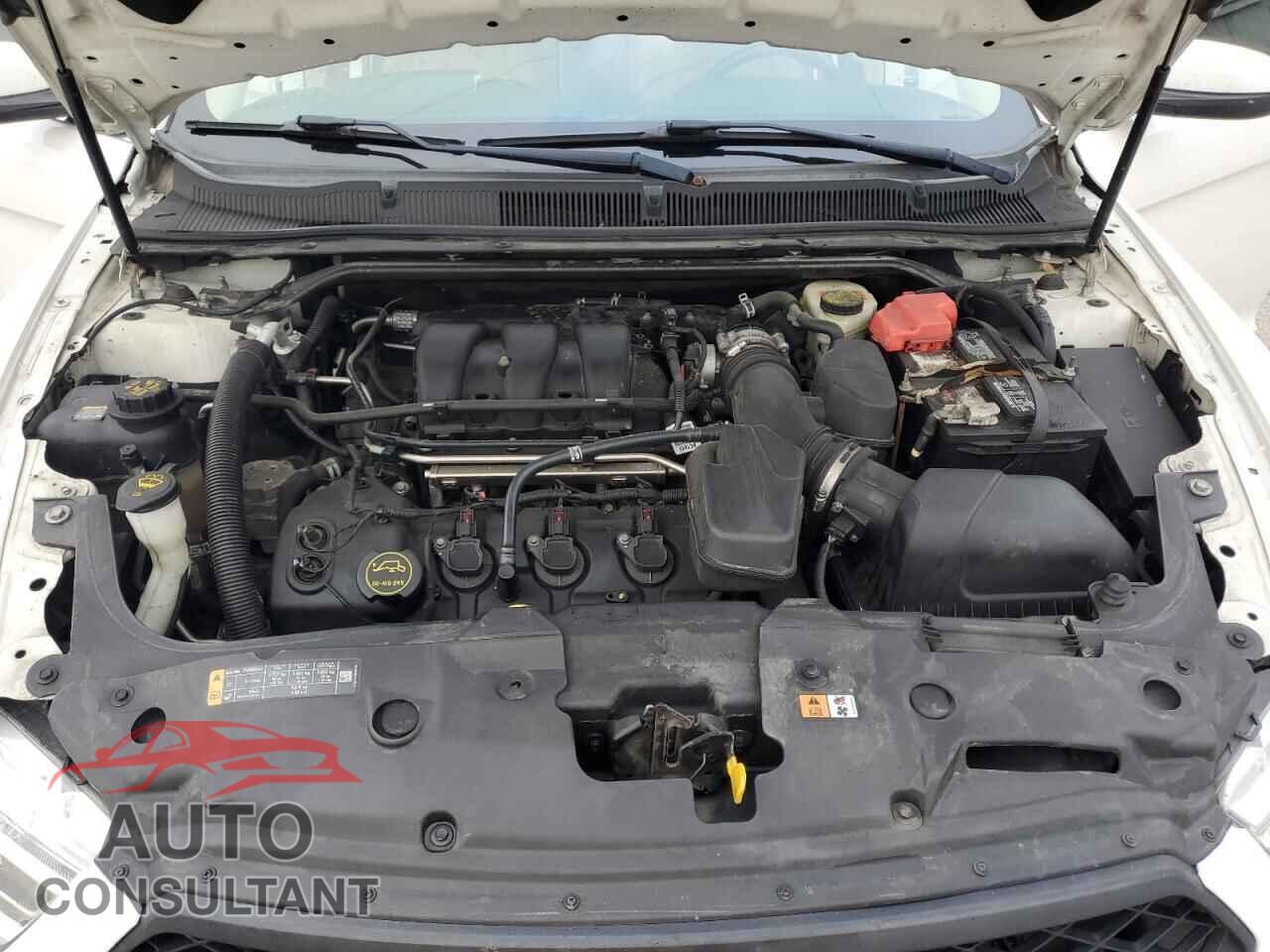 FORD TAURUS 2015 - 1FAHP2E85FG166710