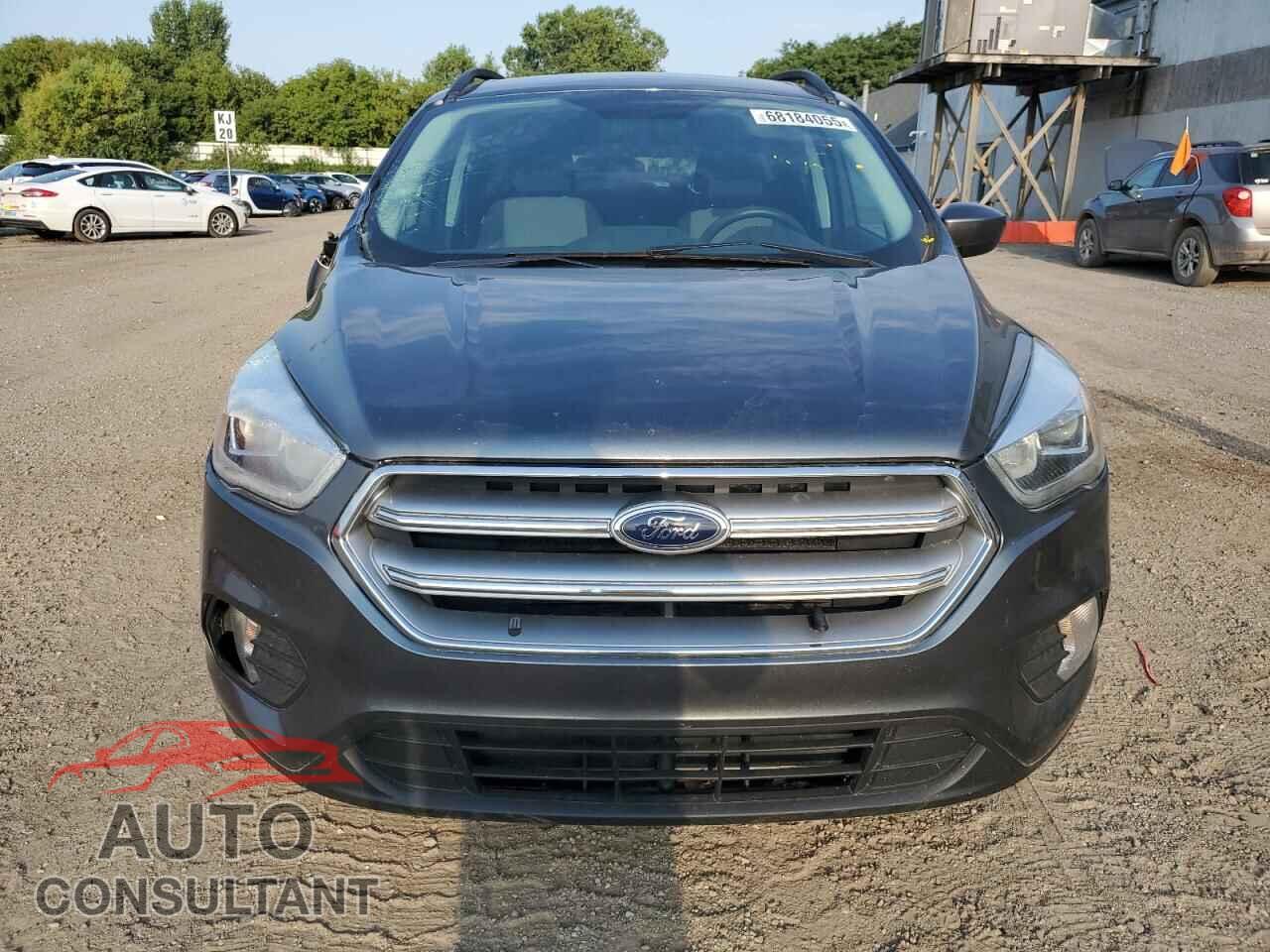 FORD ESCAPE 2017 - 1FMCU9GD1HUC94071