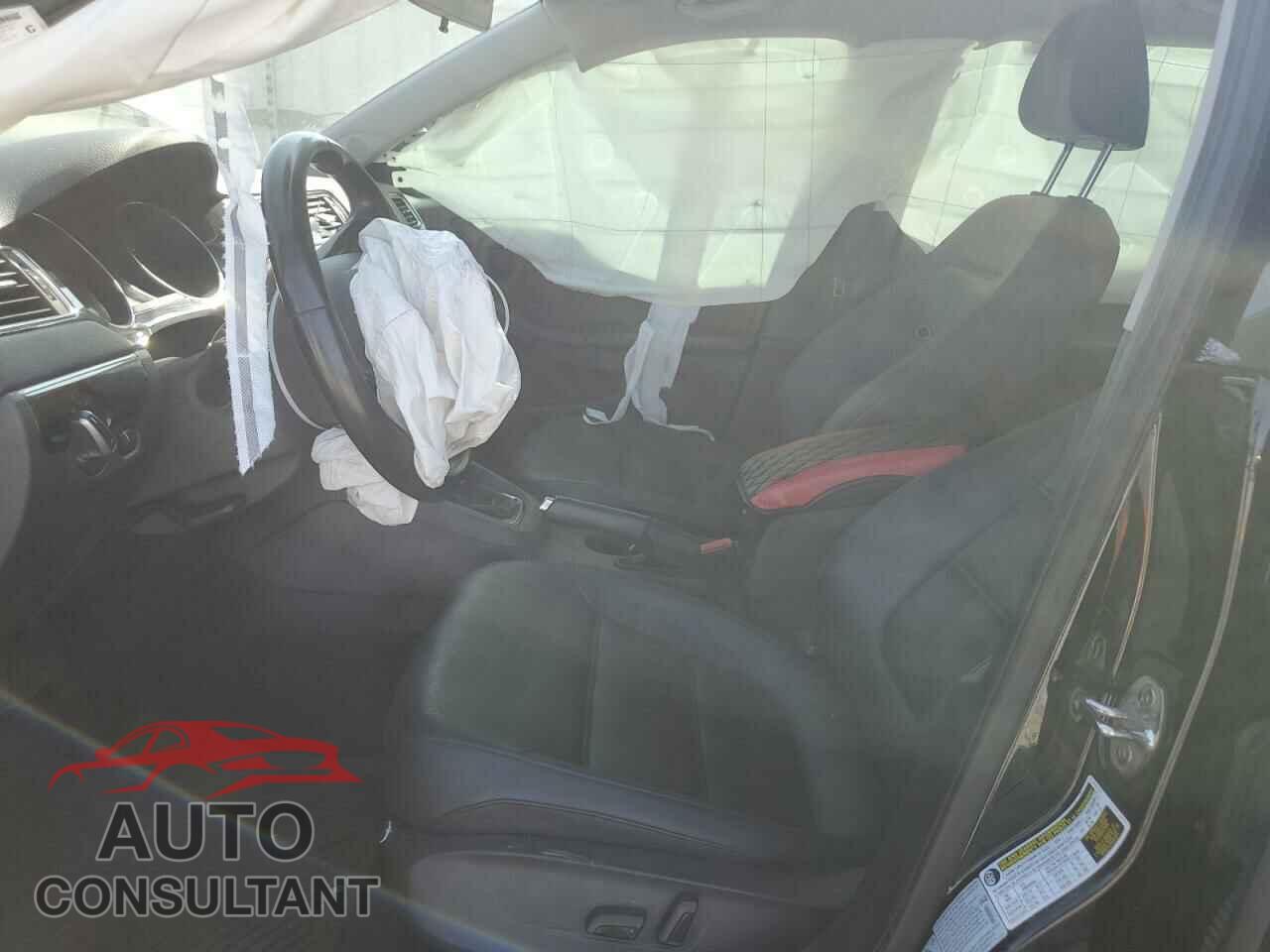 VOLKSWAGEN JETTA 2017 - 3VWL17AJ9HM237621