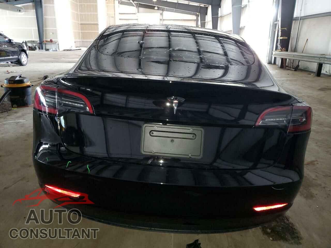 TESLA MODEL 3 2023 - 5YJ3E1EA0PF659259