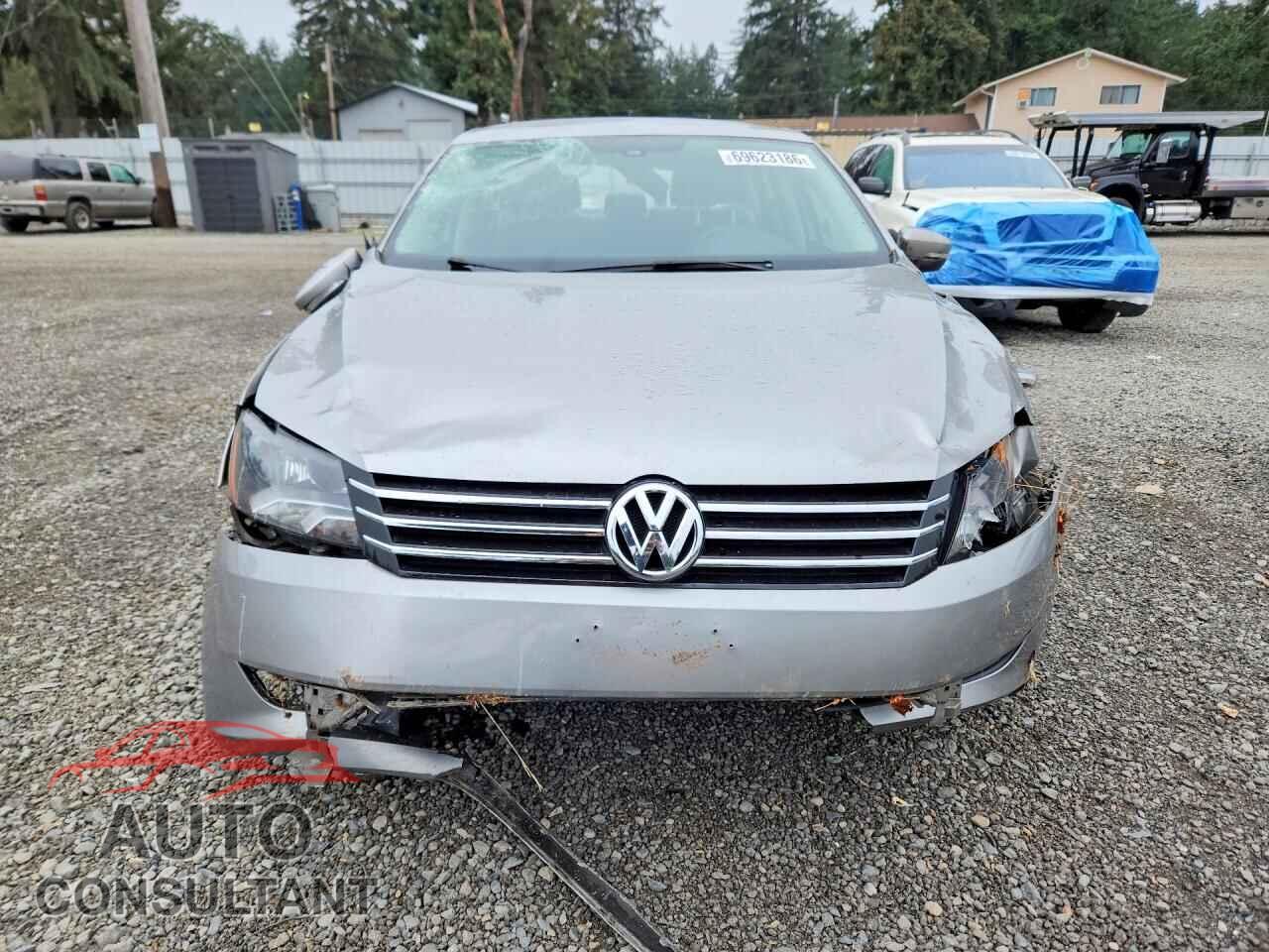 VOLKSWAGEN PASSAT 2014 - 1VWAT7A32EC083513
