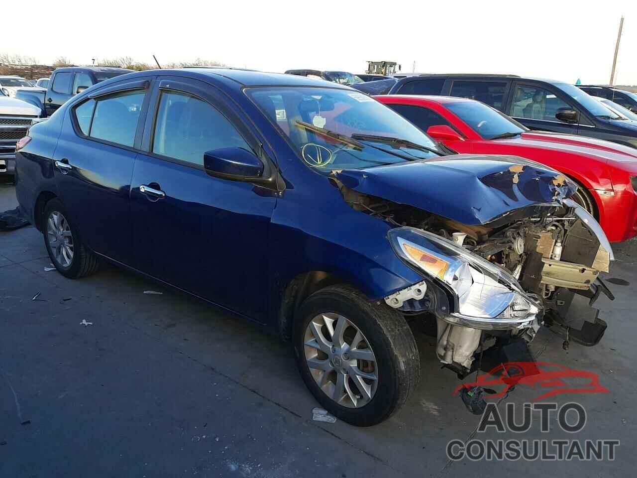 NISSAN VERSA 2018 - 3N1CN7AP4JL802187