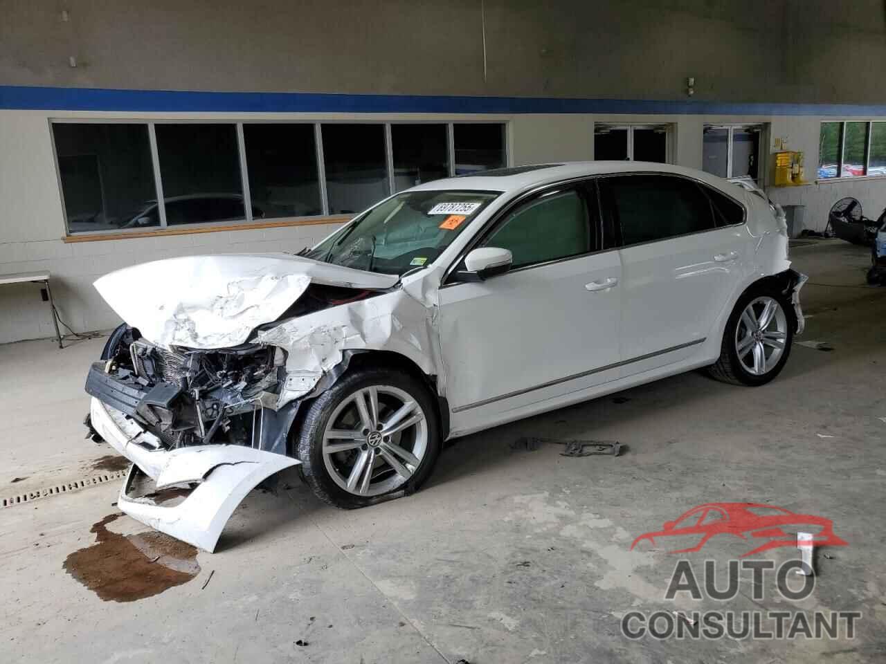 VOLKSWAGEN PASSAT 2014 - 1VWCN7A33EC017572
