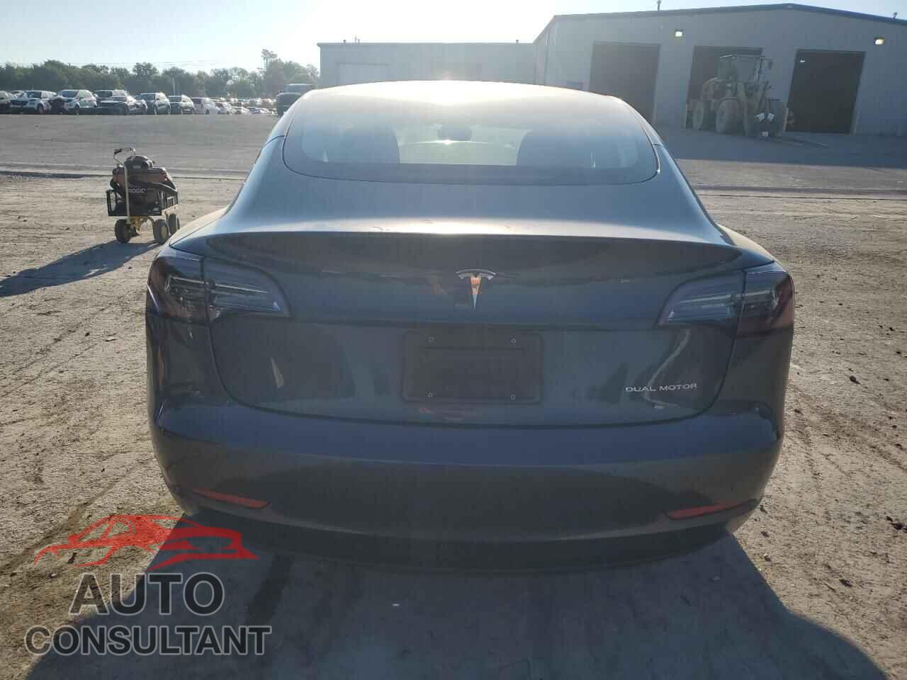 TESLA MODEL 3 2021 - 5YJ3E1EB9MF044729