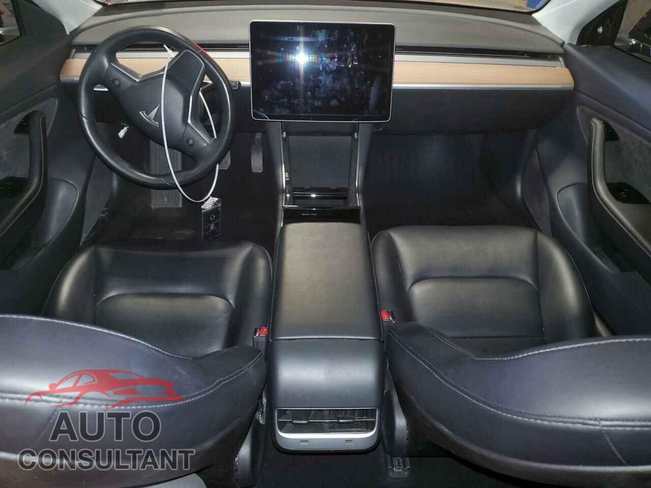 TESLA MODEL 3 2018 - 5YJ3E1EB5JF086584