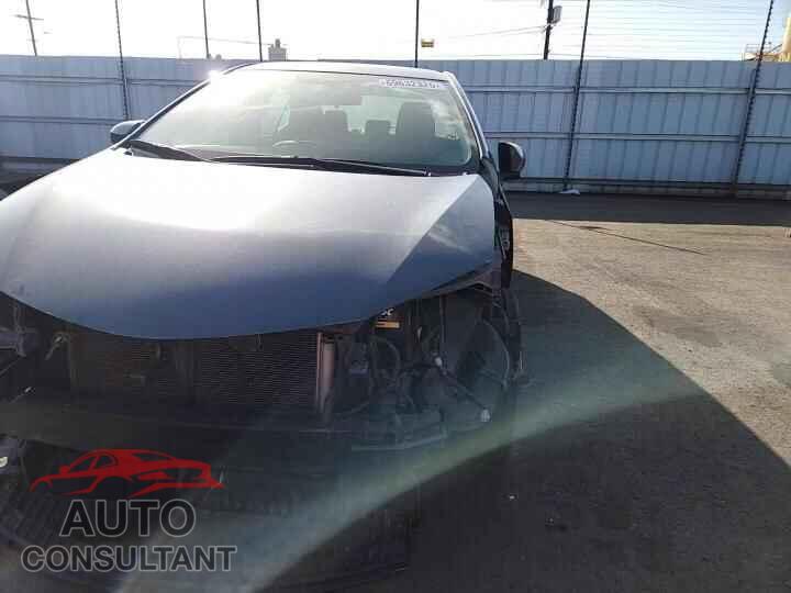 TOYOTA COROLLA 2015 - 2T1BPRHE9FC249792