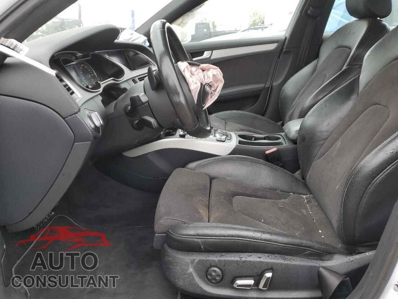 AUDI A4 2013 - WAUKFCFL2DN048440