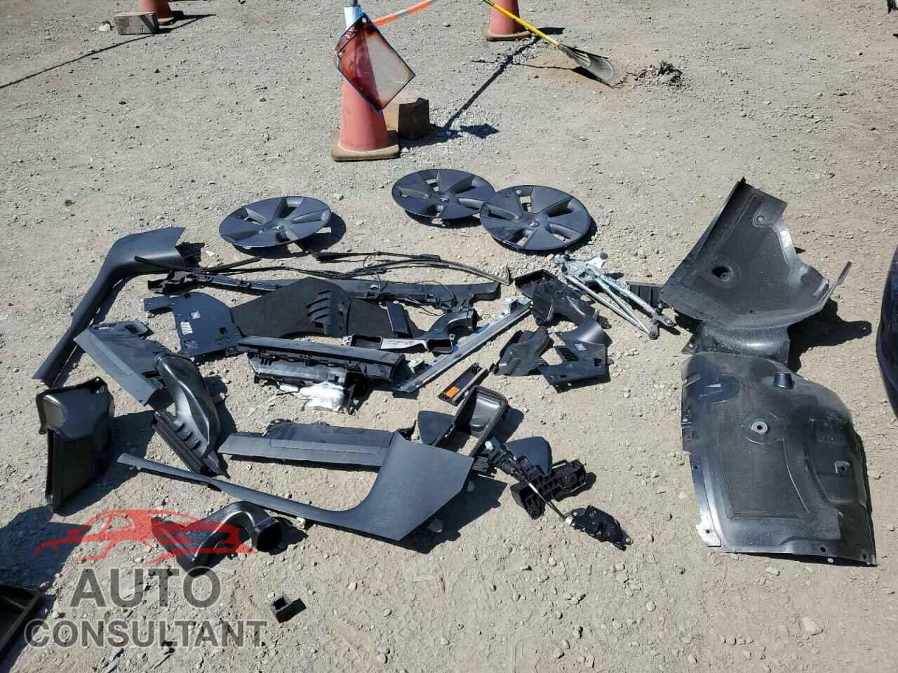 TESLA MODEL 3 2023 - 5YJ3E1EA0PF574292