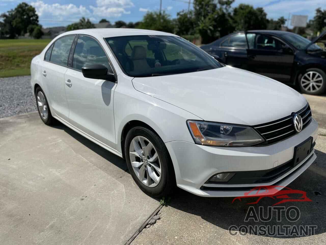 VOLKSWAGEN JETTA 2016 - 3VWD17AJ5GM259179