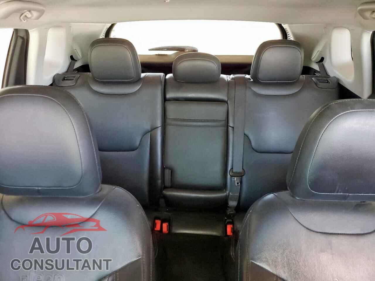 JEEP COMPASS 2020 - 3C4NJDCB7LT123616