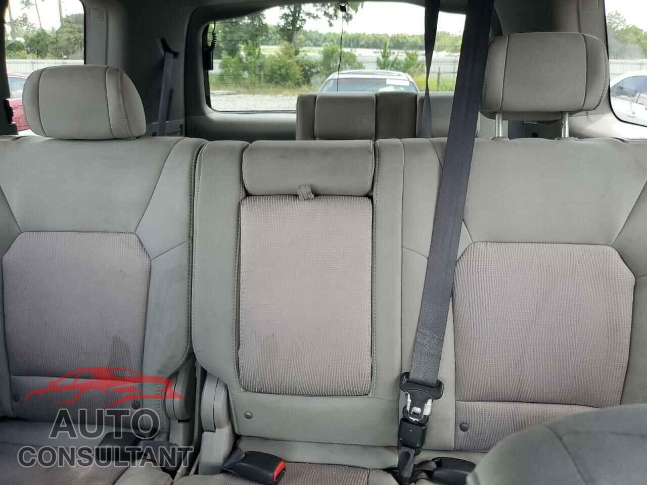 HONDA PILOT 2011 - 5FNYF4H46BB013436