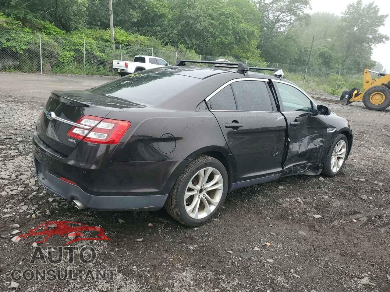 FORD TAURUS 2013 - 1FAHP2E82DG228528