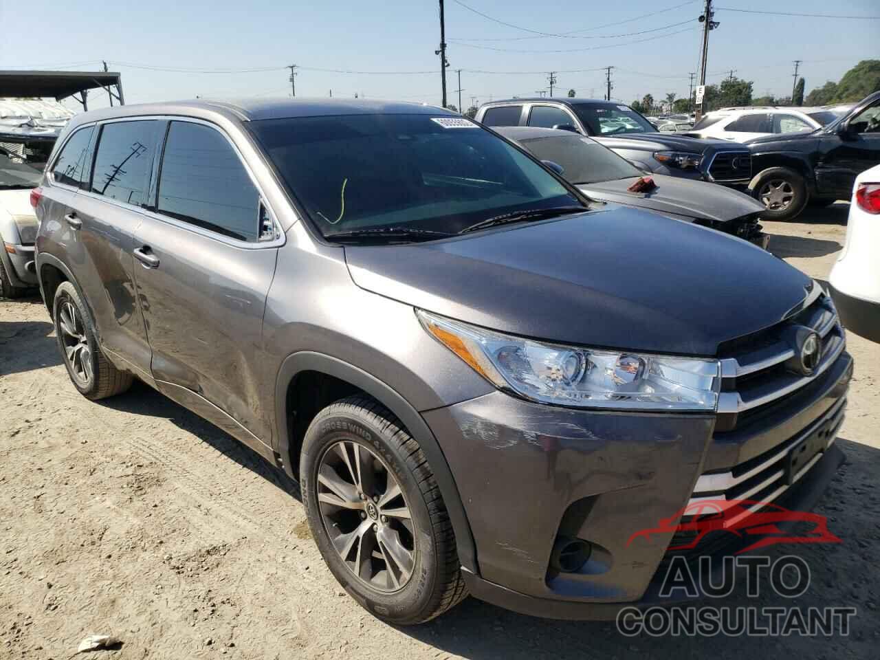 TOYOTA HIGHLANDER 2018 - 5TDZZRFH4JS245977