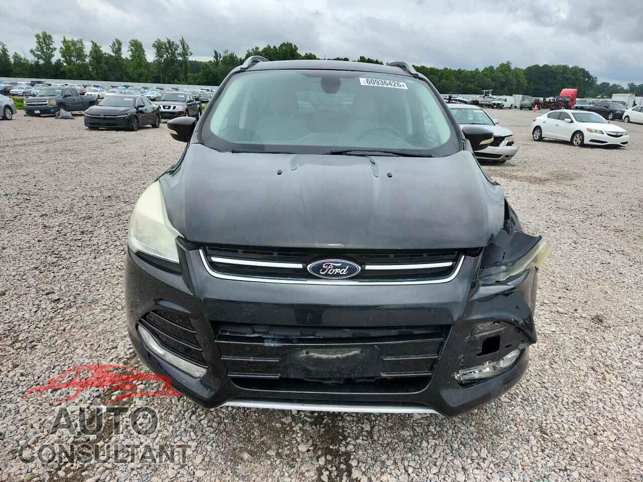 FORD ESCAPE 2015 - 1FMCU0J95FUB87327