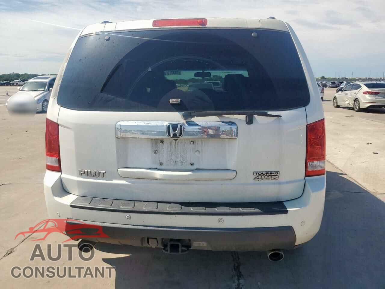 HONDA PILOT 2011 - 5FNYF4H9XBB087731