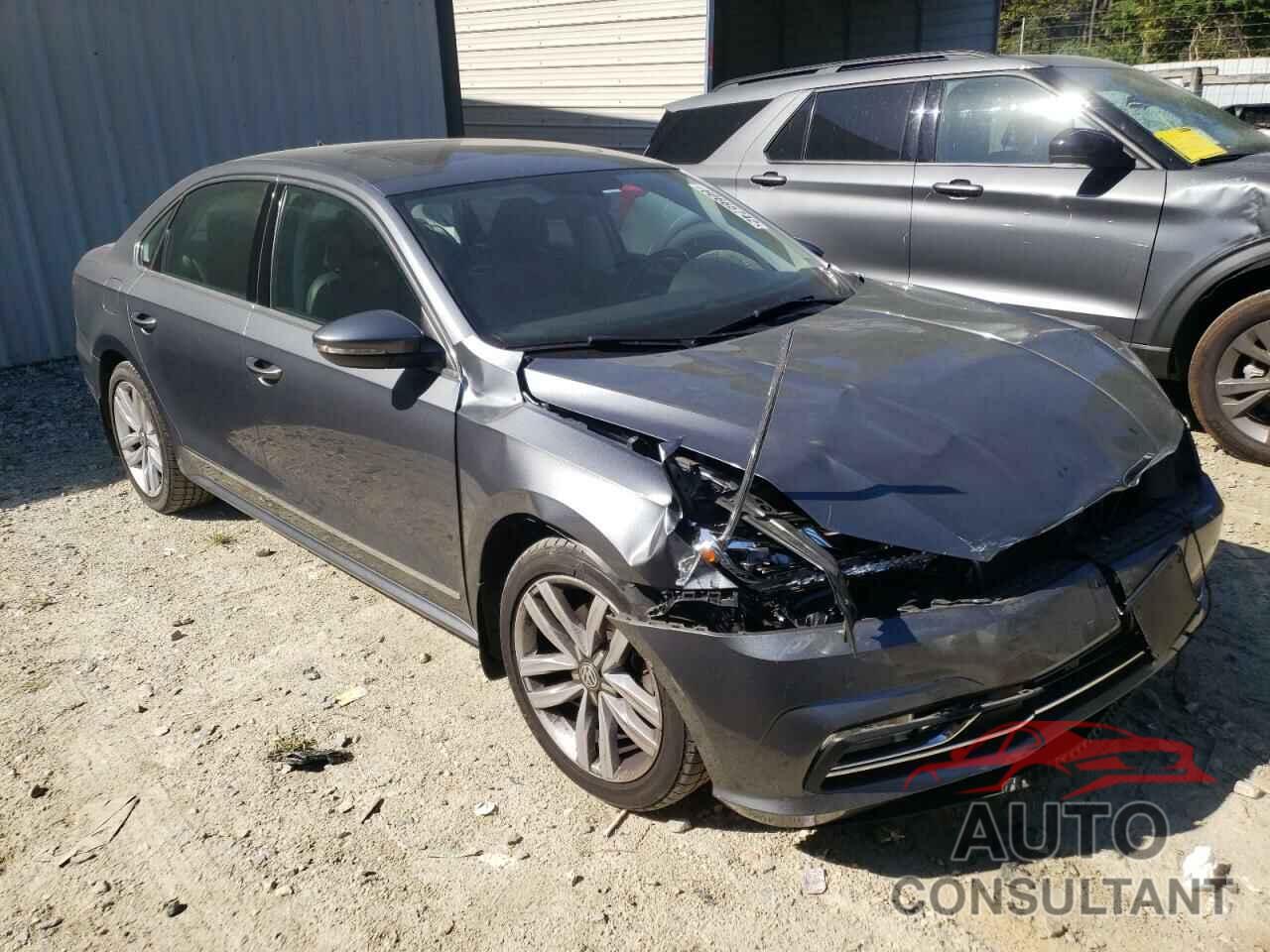 VOLKSWAGEN PASSAT 2017 - 1VWGT7A32HC011449