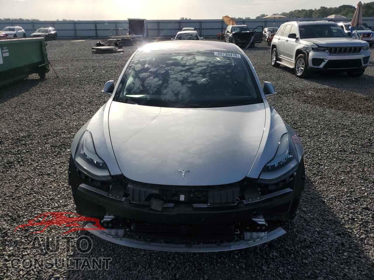 TESLA MODEL 3 2018 - 5YJ3E1EB2JF083335