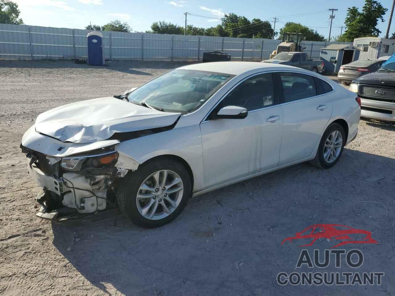CHEVROLET MALIBU 2017 - 1G1ZE5ST8HF117727