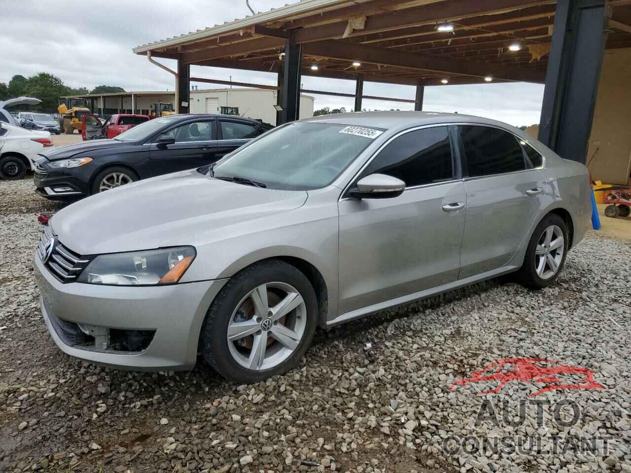 VOLKSWAGEN PASSAT 2012 - 1VWBH7A38CC069084