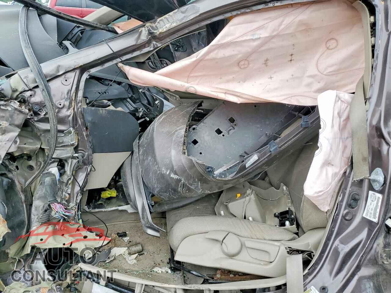 HONDA CIVIC 2012 - 2HGFB2F55CH019034
