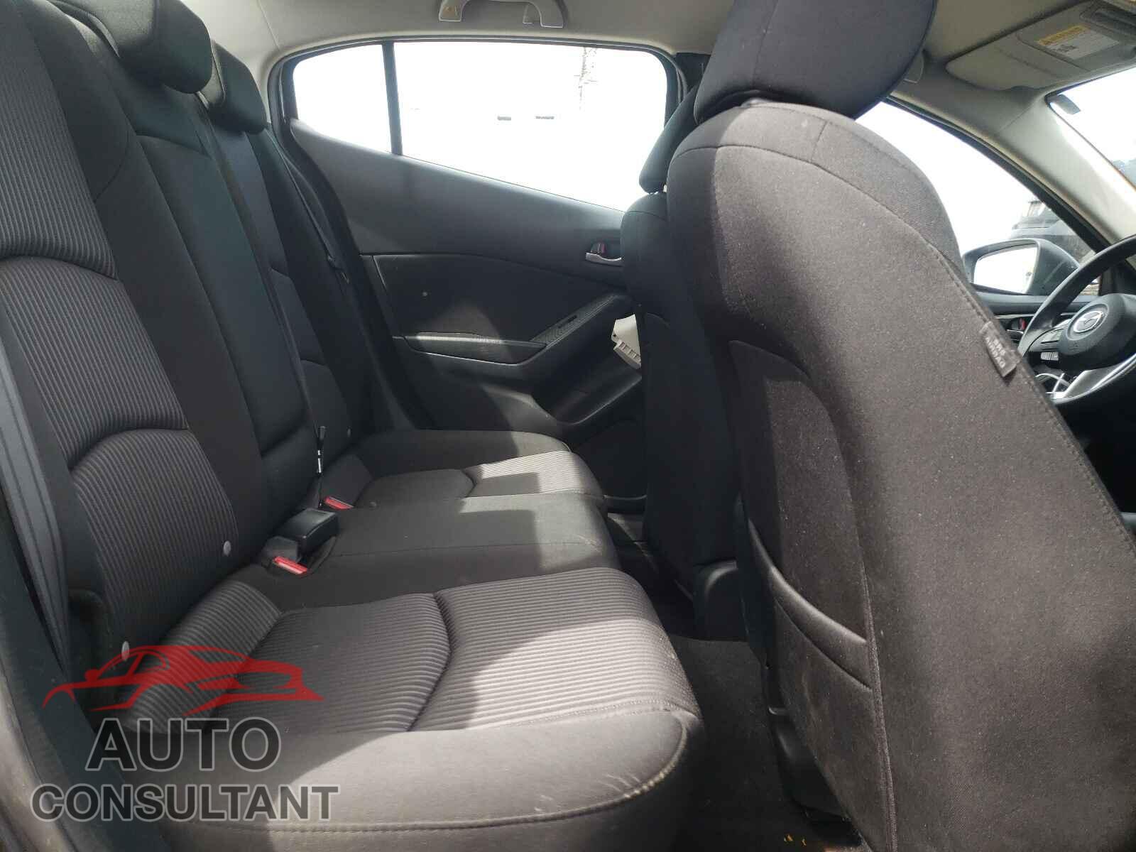 MAZDA 3 2016 - JM1BM1U7XG1338097
